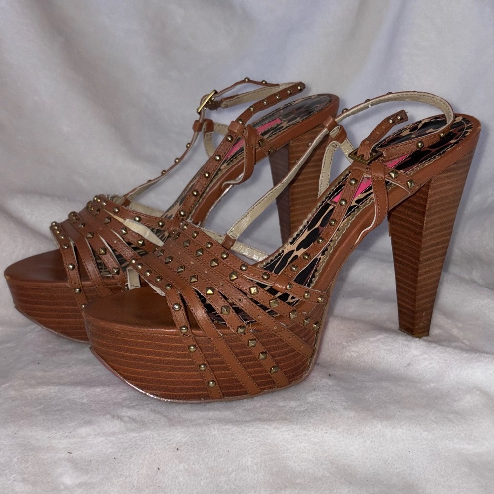 Betsey Johnson Vintage heel